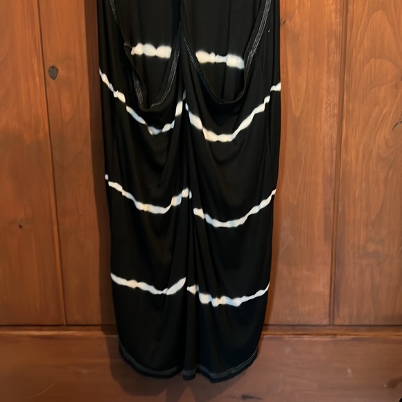 Victoria's Secret Tank - Picture 5 of 5